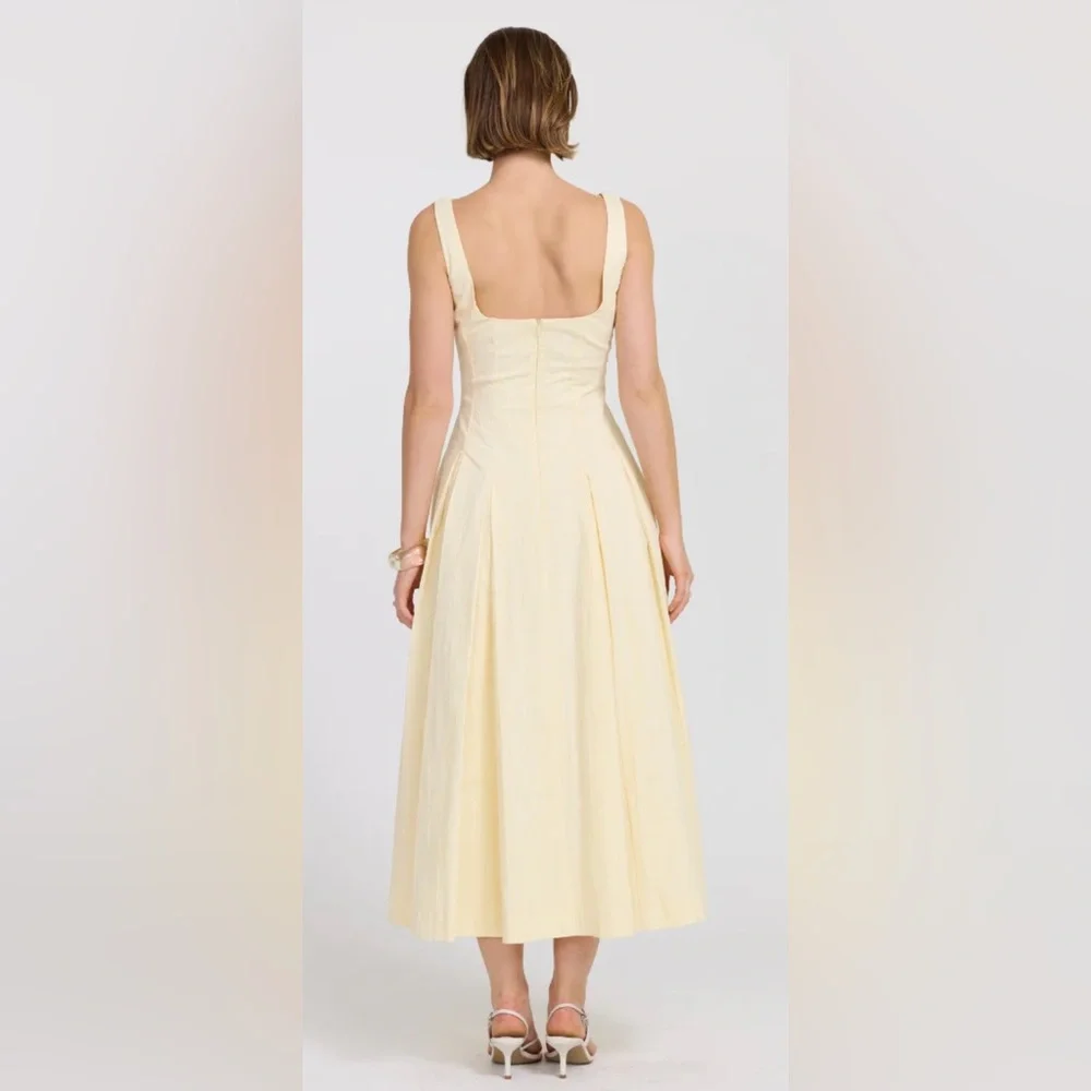 Sleeveless Square-Neck Midi Dress in Pale Yellow - Picture 6 of 15